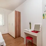 Apartment Kuzmanic Trogir
