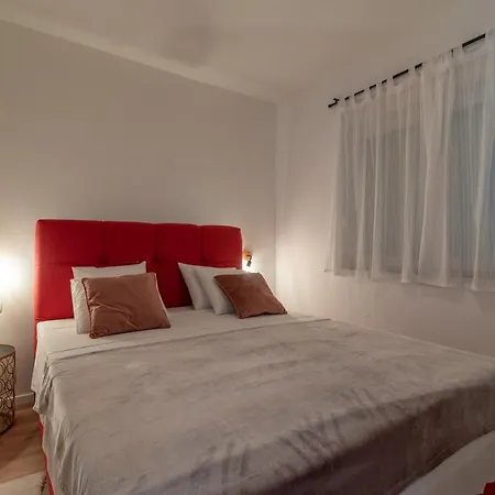 Kuzmanic Apartment Trogir