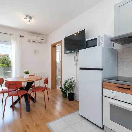 Kuzmanic Apartmán *