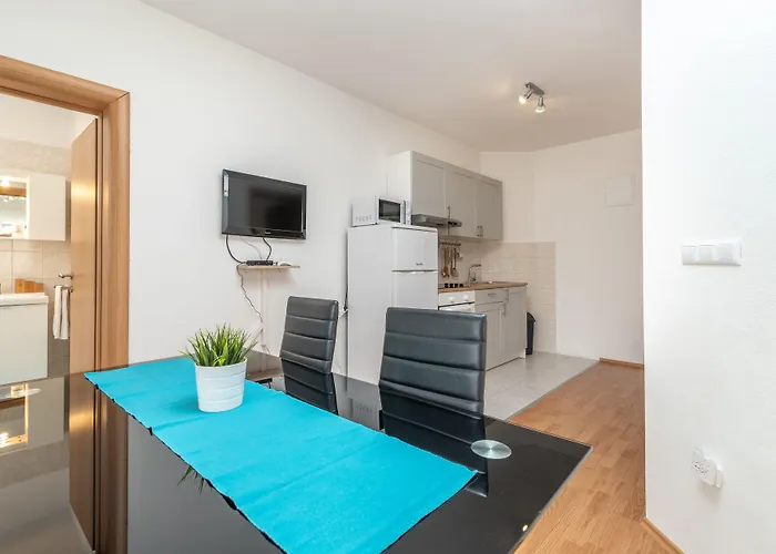 Kuzmanic Apartament *