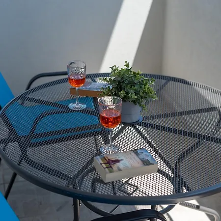 库兹马尼克别墅公寓 特罗吉尔