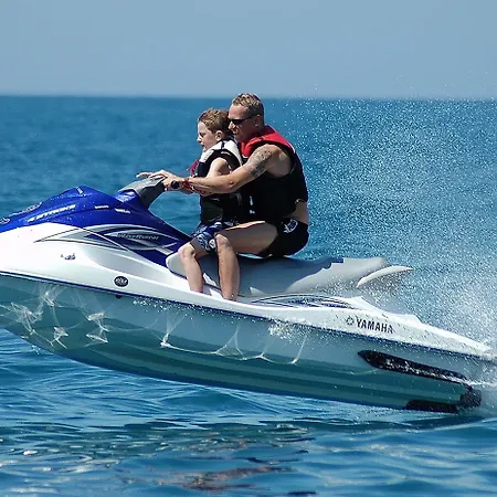 库兹马尼克别墅公寓 公寓 *