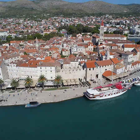 Kuzmanic Διαμέρισμα