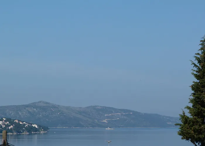 Kuzmanic Διαμέρισμα Τρογκίρ